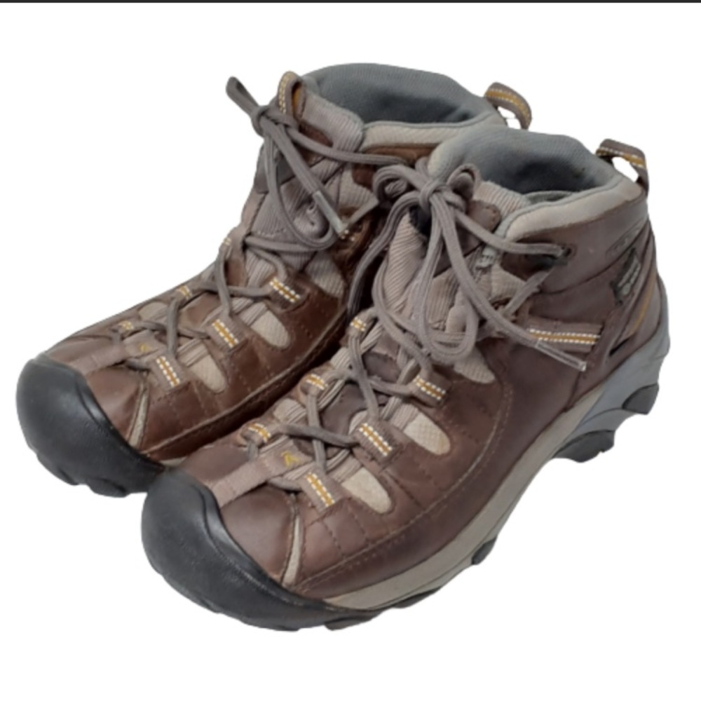 Keen women's brown leather hiking boots, 8.5